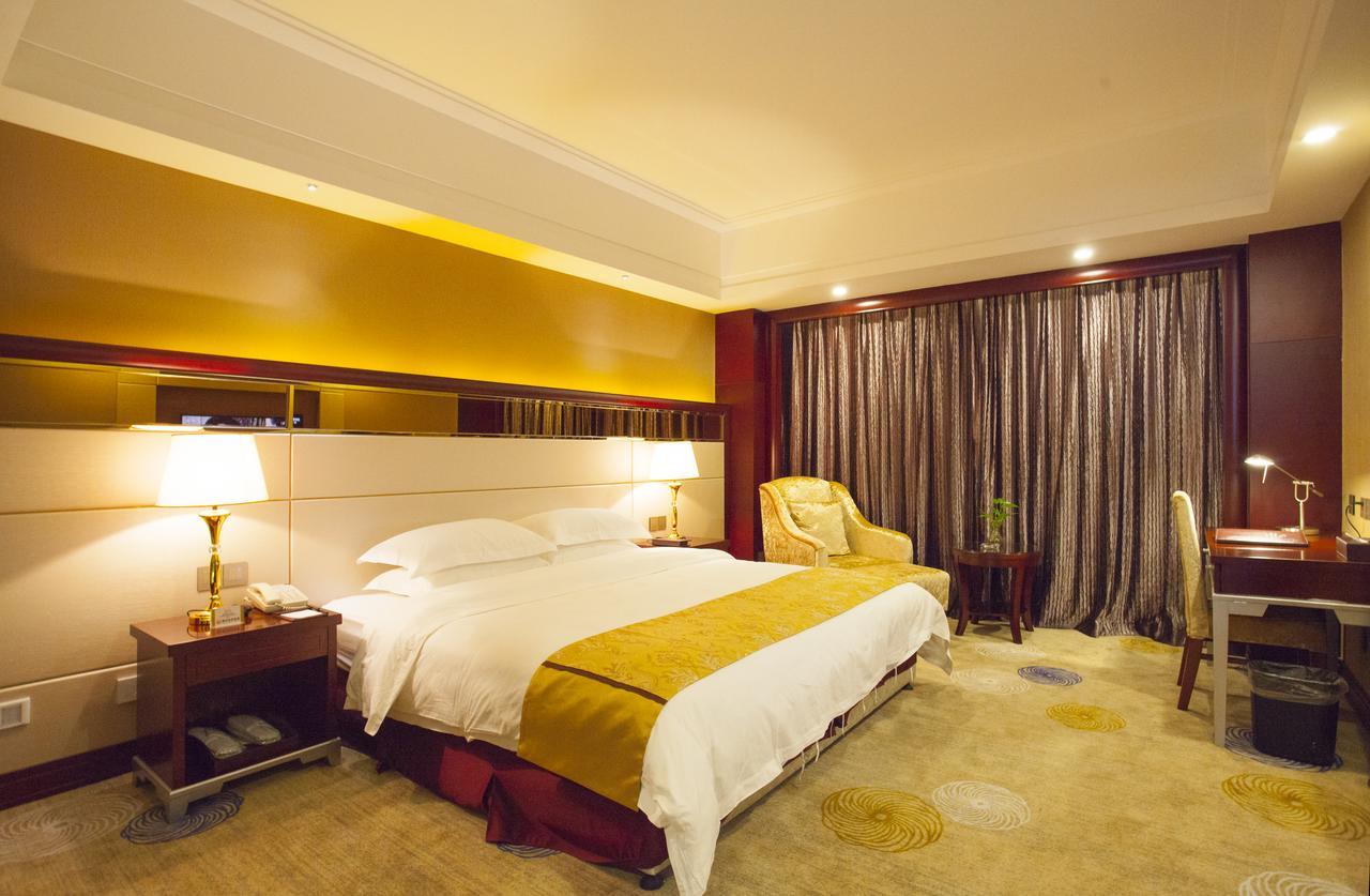 Wuhu Waijing Gloria Grand Hotel Anhui מראה חיצוני תמונה